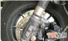 电车后刹车怎么调整，电动车后刹车怎么调紧
