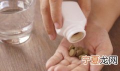 药片的糖皮开裂了还能吃吗 药片的糖皮开裂了变质了吗