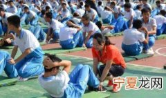 提升仰卧起坐训练方法 如何快速提高仰卧起坐的成绩