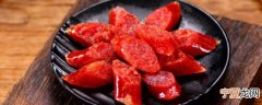 腊肠蒸米饭怎么蒸好吃 焦香油亮腊肠蒸米饭家常做法