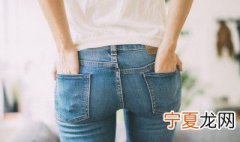 牛仔裤有异味怎么处理 牛仔裤味道很大怎么办