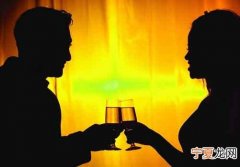 啤酒和白酒哪个更伤身体 没想到最伤身体的居然是它