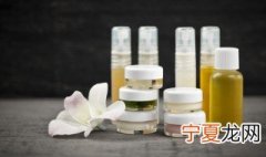 刷酸后可以用爽肤水补水吗 刷酸后能否用爽肤水补水