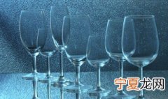 玻璃杯怎么洗才不会留水印 玻璃杯怎么洗没有水痕