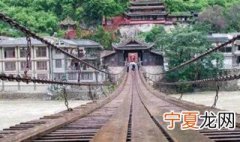 沪定桥是哪条河流上的铁索桥 沪定桥由几根铁索组成