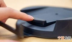 ps5底座怎么装，ps5充电底座怎么显示充满