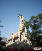 越秀公园有什么好玩的，越秀公园有几个门分别是什么