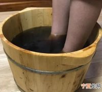 用什么泡脚好