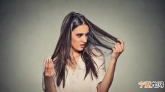 头发爱出油还脱发怎么办?教你防脱育发小妙招