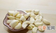 大蒜有什么方法保存不出青 试试这个简单办法