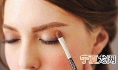 夜里哭过怎样消肿眼睛 眼睛哭肿了快速消肿