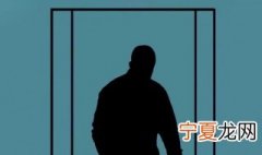 电梯下坠时如何自救 电梯下坠的方法