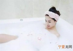 洗澡搓下来的白条是什么 洗完澡身体上搓出白条