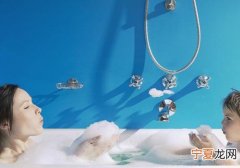 早上洗澡的坏处是什么 早上洗澡有什么好处和坏处