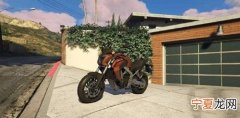 gta飞机驾驶员怎么叫，gta5飞行摩托车怎么买