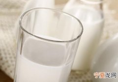 牛奶加热后上面一层皮好不好 牛奶加热后为什么会有层皮