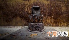 十字螺丝拧不下来怎么办 螺丝生锈拧不下来怎么办
