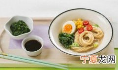 碱水拉面和面教程 拉面碱水面怎么和