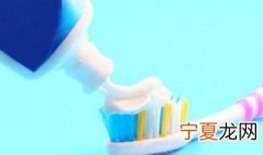 牙膏黑条蓝条绿色是什么意思 牙膏的绿蓝黑杠代表什么意思