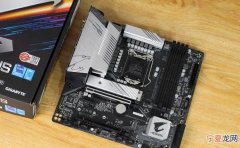 b560主板能插8代CPU，b560主板能上10代cpu吗