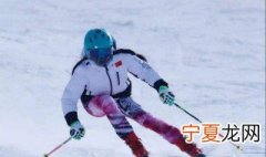进阶滑雪如何做 有什么滑雪的技巧