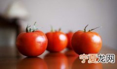 西红柿去皮切丁怎么切 西红柿切成丁怎么切