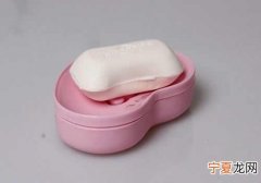 冬天用香皂洗脸好吗 冬天用香皂洗澡好吗