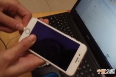 iphone开机键坏了怎么开机