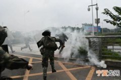 跟兵哥哥拍照穿搭怎么样 跟兵哥发朋友圈该怎么发