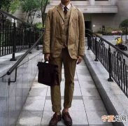 玩车的男的穿搭怎么样 玩车的男的穿搭怎么样啊