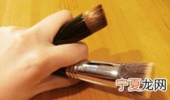 粉底刷怎么用 怎么用粉底刷