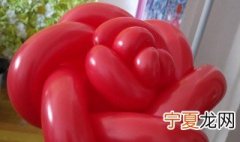 气球玫瑰花的做法 怎样做气球玫瑰花