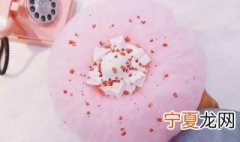 如何做不粘手的粉色的棉花泥 制作的小技巧是什么