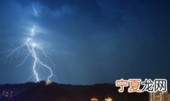 雷雨天飞机可以正常起飞吗 雷雨天飞机能正常起飞吗