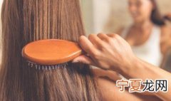 电梳子怎么梳直发 电直发梳怎么用