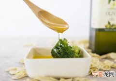 头发可以直接擦橄榄油吗 橄榄油护理头发怎么用