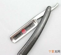 刮胡刀怎么用，刀片式剃须刀怎么使用？