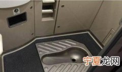 火车怎么冲厕所的按钮在哪 火车冲厕所的按钮在哪