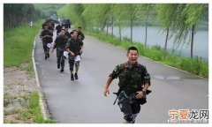 应届生当兵有什么不同 应届生当兵有什么不同之处