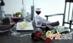 共聚酯杯子能装热水吗 共聚酯水杯可以装开水吗