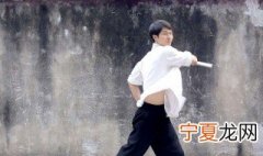双截棍玩法教程 新手怎么玩双节棍