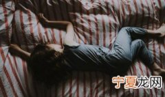 梦到爸爸去世是啥预兆 梦见过世的爸爸是什么征兆