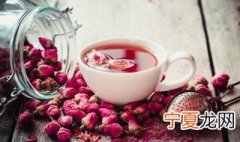 金银花和玫瑰花可以一起泡水喝吗 金银花和玫瑰花可以一起泡水喝的好处有哪