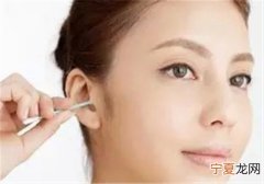 耳朵上长痘痘是因为什么 耳朵上长痘痘是什么原因
