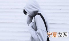 简单的弹舌方法 这样可以迅速学会弹舌