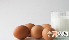 鸡蛋煮熟后在水里是浮的还是沉的 鸡蛋煮熟后在水里是浮的还是沉的为什么
