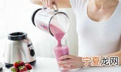 水果榨汁机怎么使用视频 水果榨汁机怎么使用