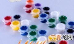 丙烯颜料调色盘怎么洗 怎么清洗调色盘里的丙稀颜料