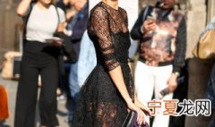 白色蕾丝裙如何洗涤保养 白色蕾丝裙如何洗涤