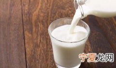 喝牛奶后放屁多是什么原因 为什么喝牛奶后放屁多